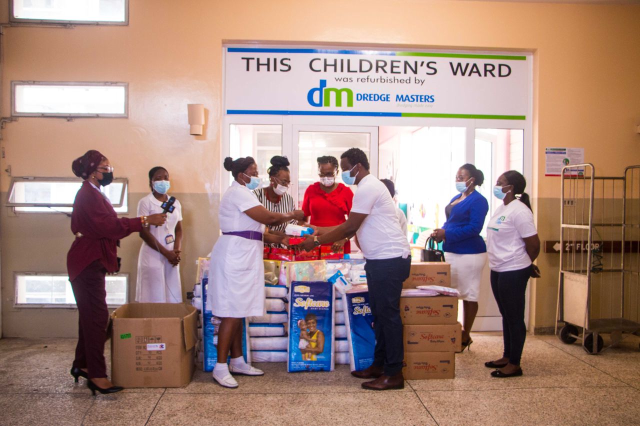 Dredge Masters donates to Korle-Bu Children Ward