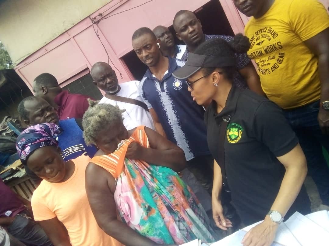Dr Zanetor Visits Fire victims at Abuja-CMB Slum