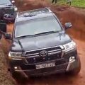 Bad Roads ‘Detains’ Bawumia Convoy on Campaign Trail