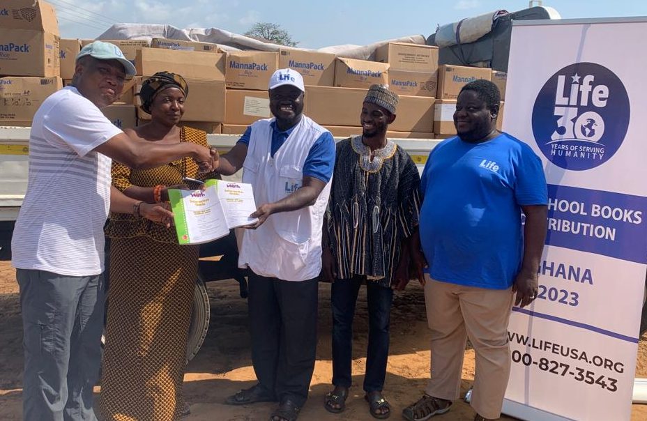 Life for Relief and Development donates 6,650 textbooks and Foods to Akosombo Flood Victims