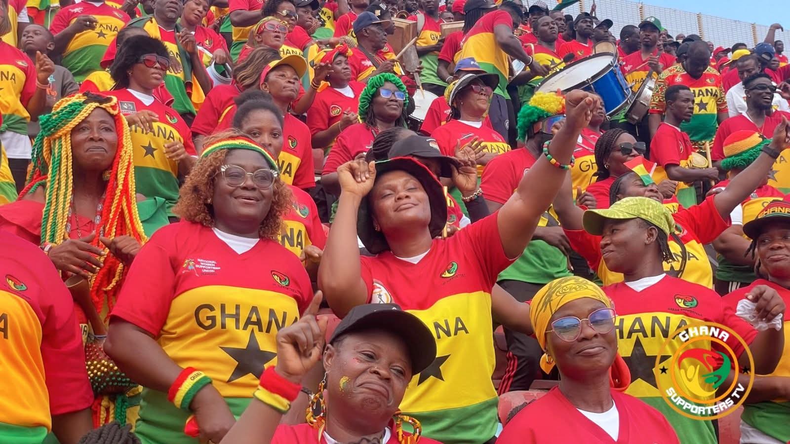 FOOTBALL SUPPTERS FANS