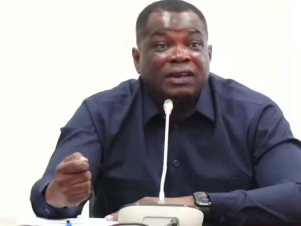 Unpatriotic Citizens Vandalising Traffic and Streetlights for Scribes – Roads Minister Claims