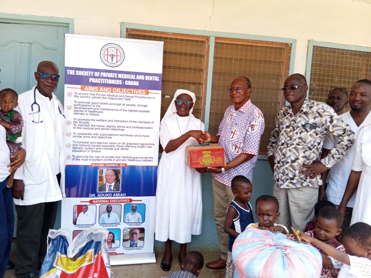 Private Medical and Dental Practitioners Donate to Mother of Mercy Babies Home, Offer Free Health Screening